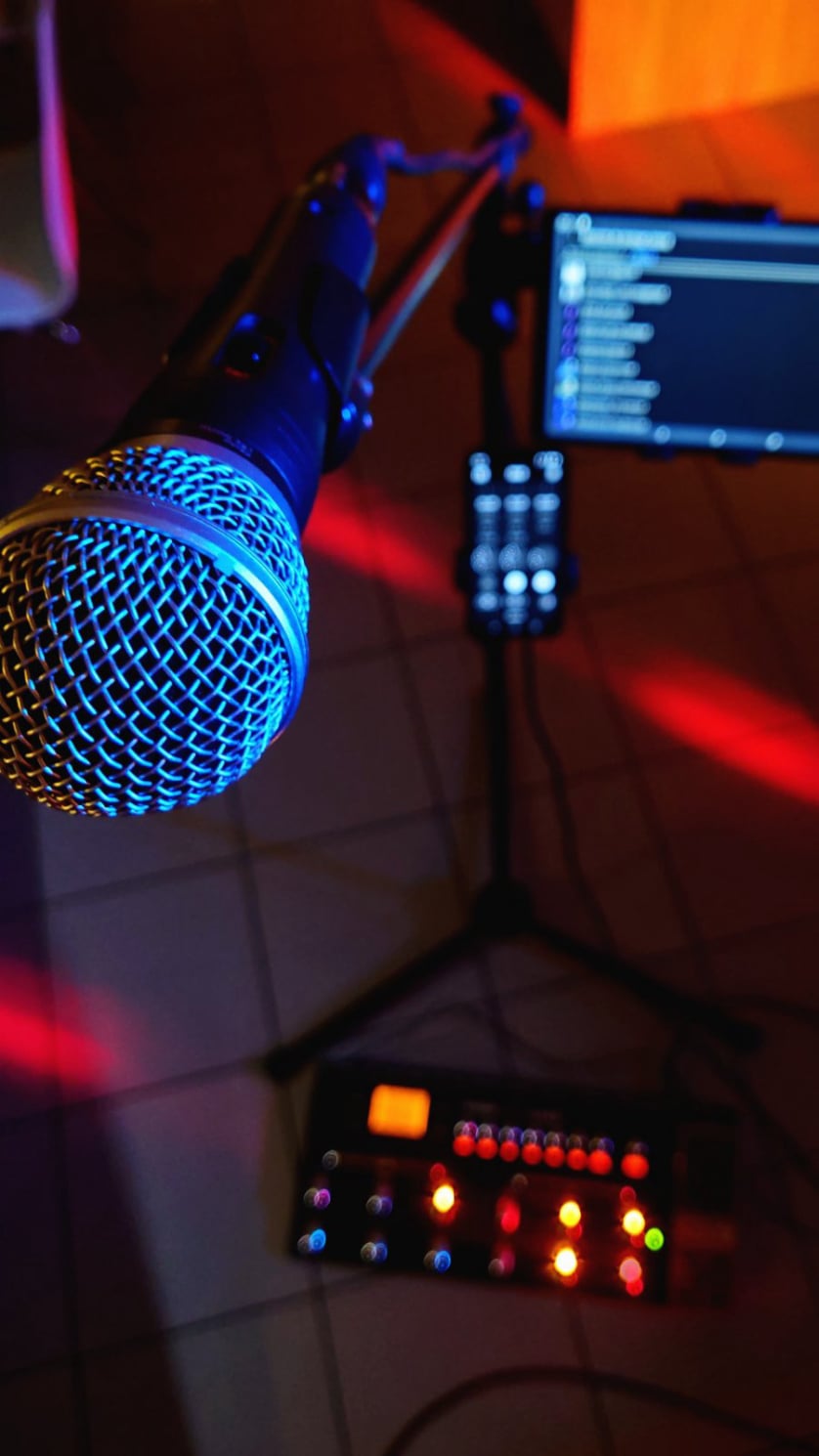 Microphone